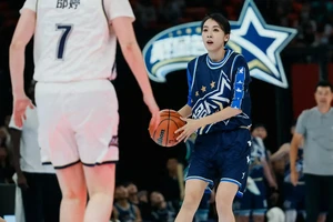  如何在训练中保持理想体重：女篮运动员的全面指南